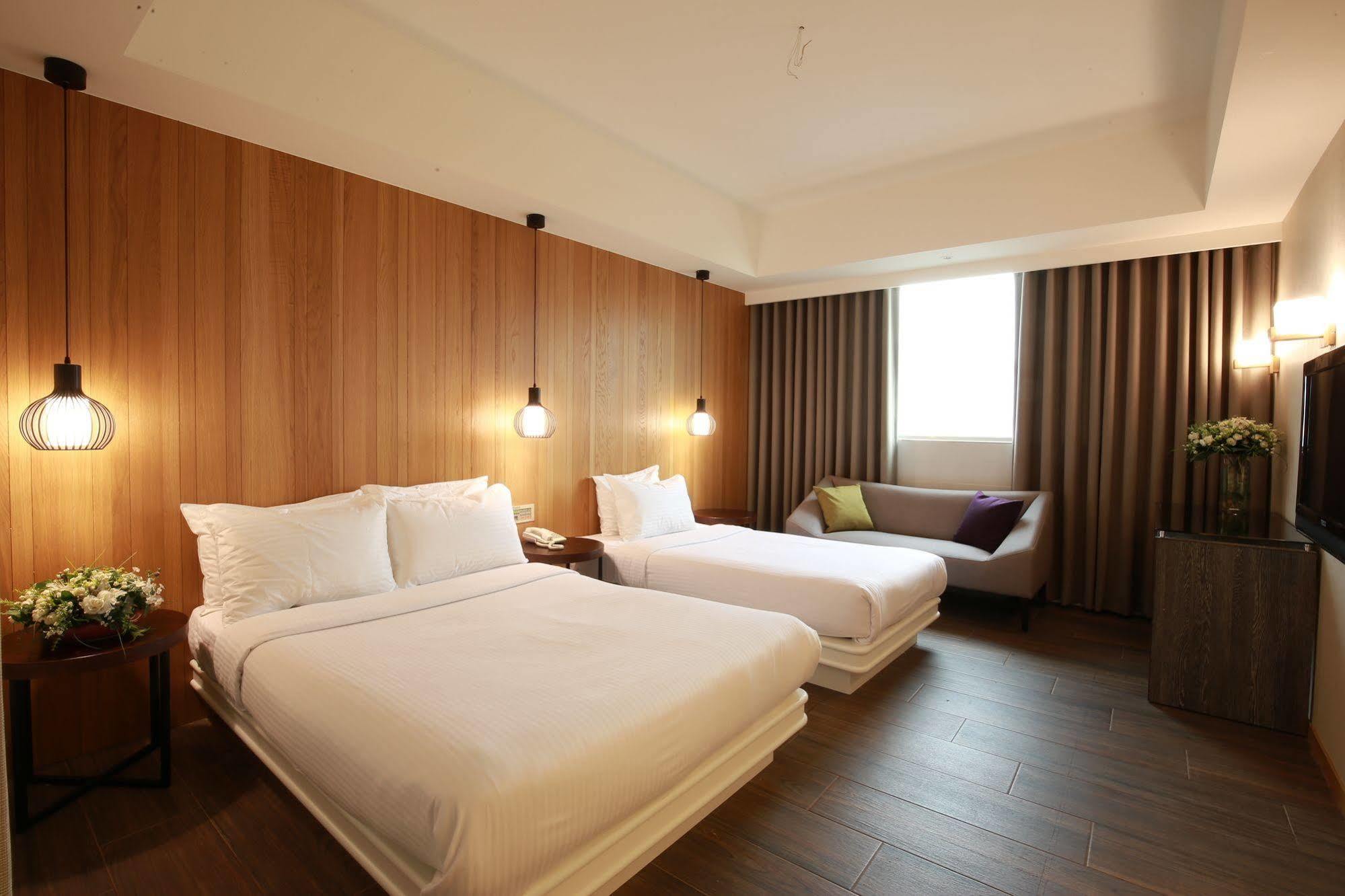 Highness Hotel Guishan Exterior foto
