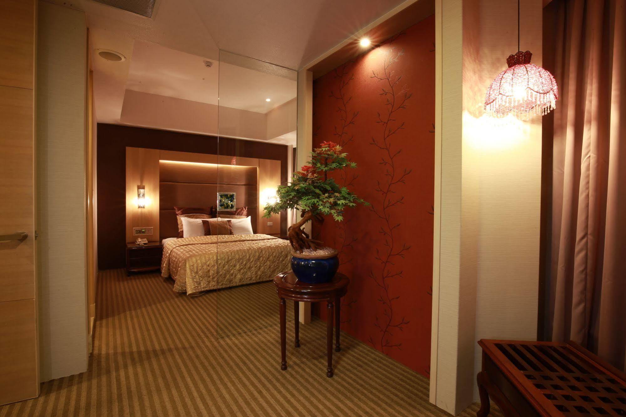 Highness Hotel Guishan Exterior foto